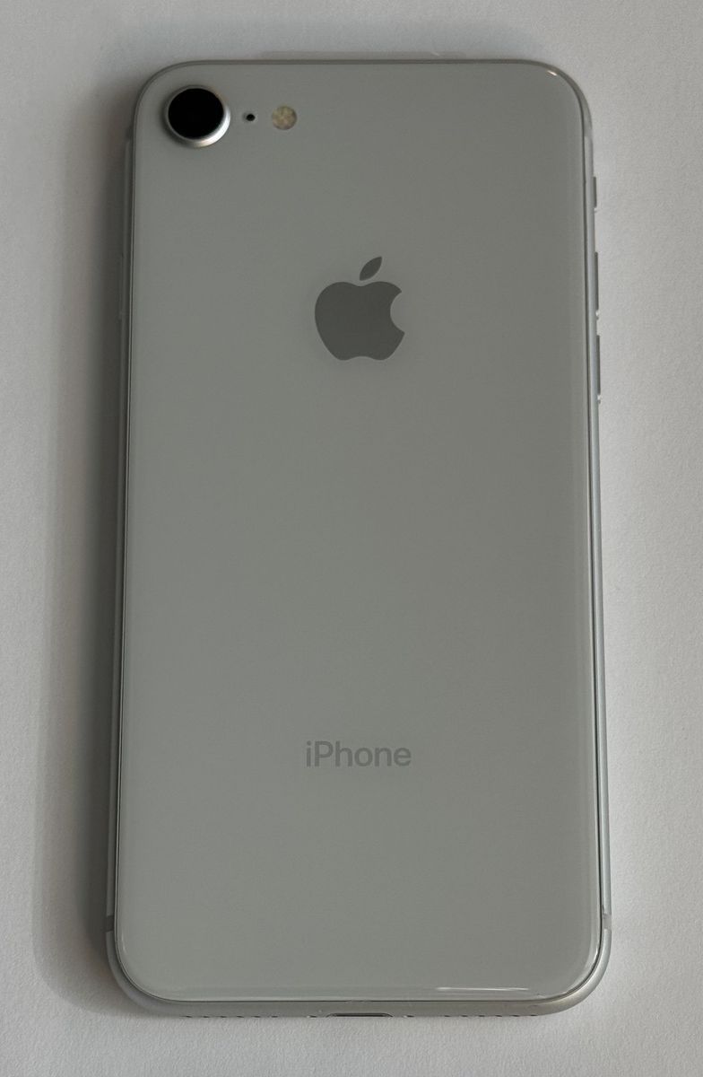Apple iPhone SE 2nd Generation 2020 White 128GB Unlocked Model A2275 100% Battery Health