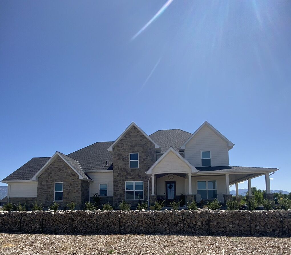 Beautiful Home Large Shop