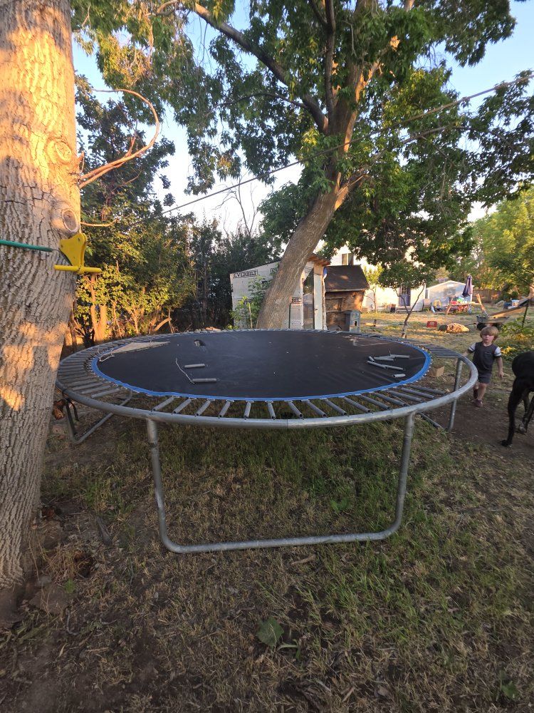 Free trampoline