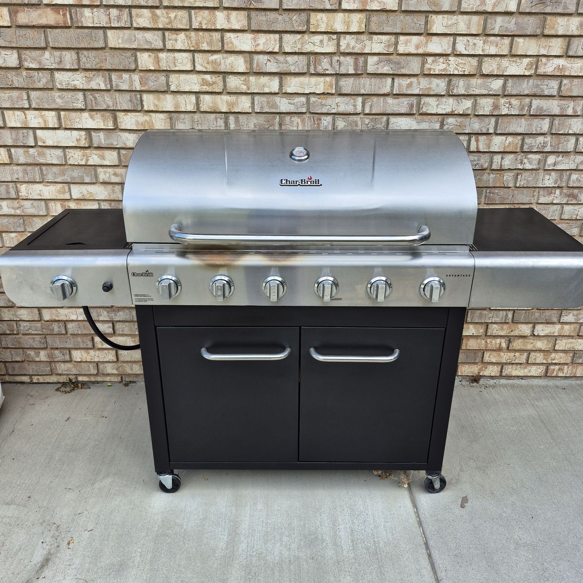 Charbroil 6 Burner Barbeque Grill