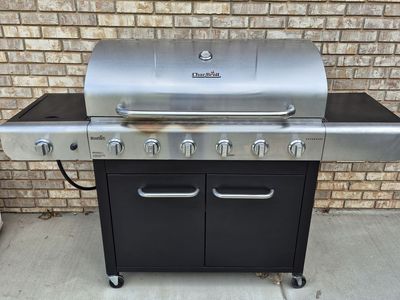 Charbroil 6 Burner Barbeque Grill