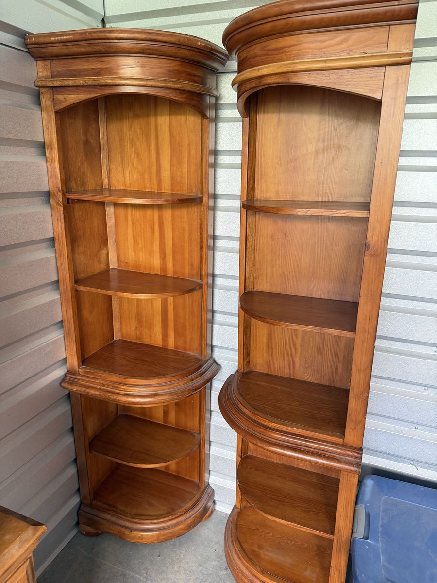 Corner Curio Cabinets
