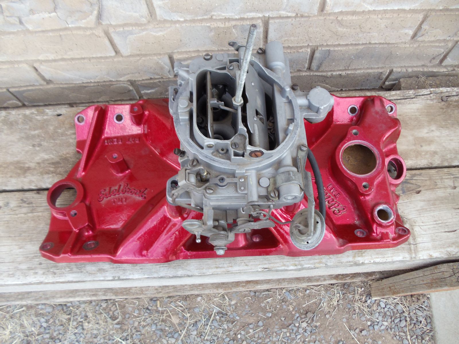 Edelbrock TM1 intake manifold with Carter 4 barrel carb.