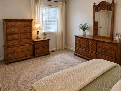 Stanley Vintage Oak Bedroom Set – $950 OBO
