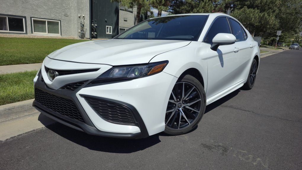 2021 Toyota Camry SE