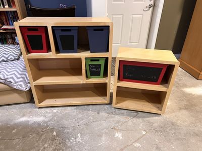Kids bookshelf/storage