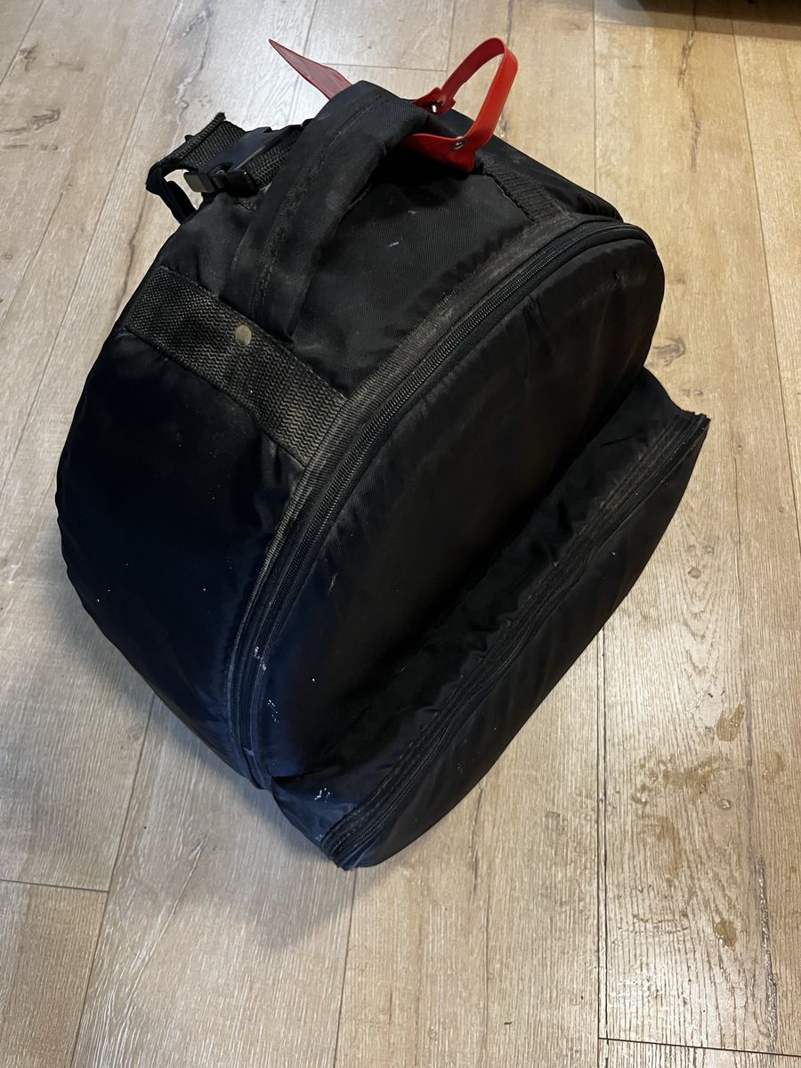 Main image 6