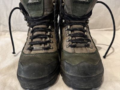 Montrail women’s size 8.5 green/grey leather Gore-Tex mid hiking boots
