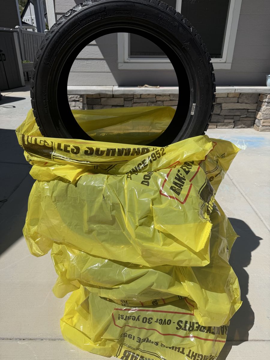 Snow tires