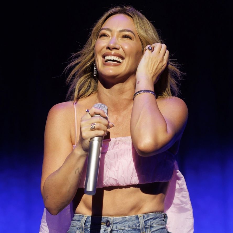 Hilary Duff - Lawn Seats