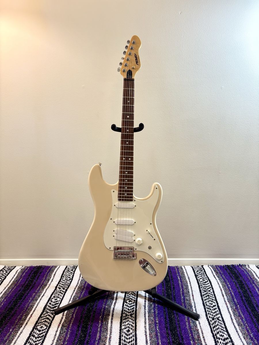 1990s Vintage Peavey Predator AX HSS Stratocaster Guitar