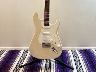 1990s Vintage Peavey Predator AX HSS Stratocaster Guitar