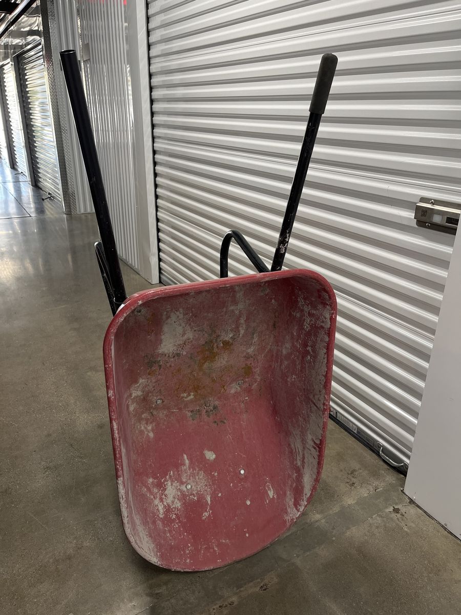 Heavy duty Wheelbarrow