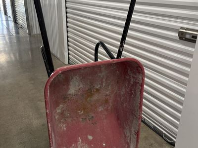Heavy duty Wheelbarrow