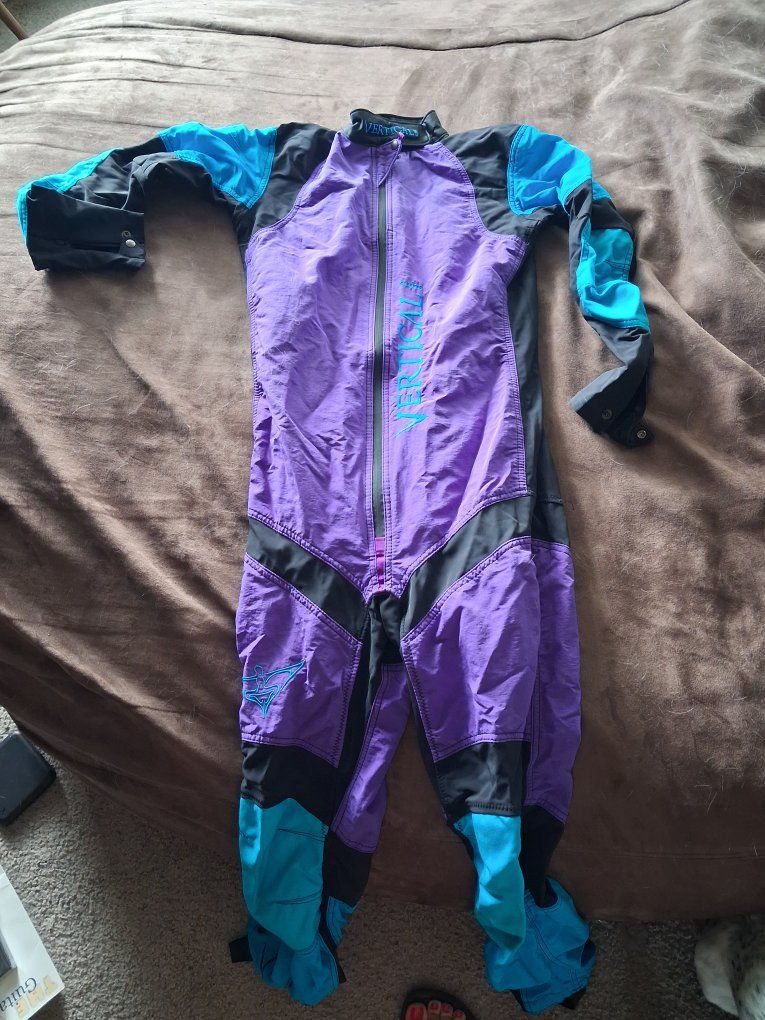 Vertical Sky diving suit