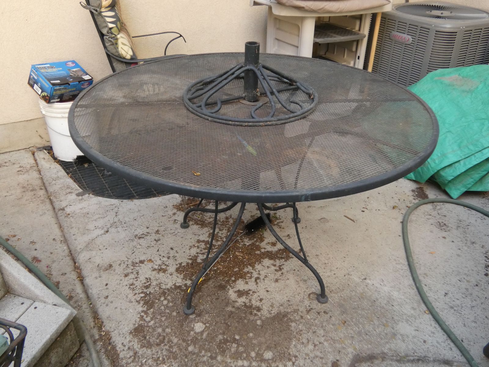 Outdoor Table and Chairs