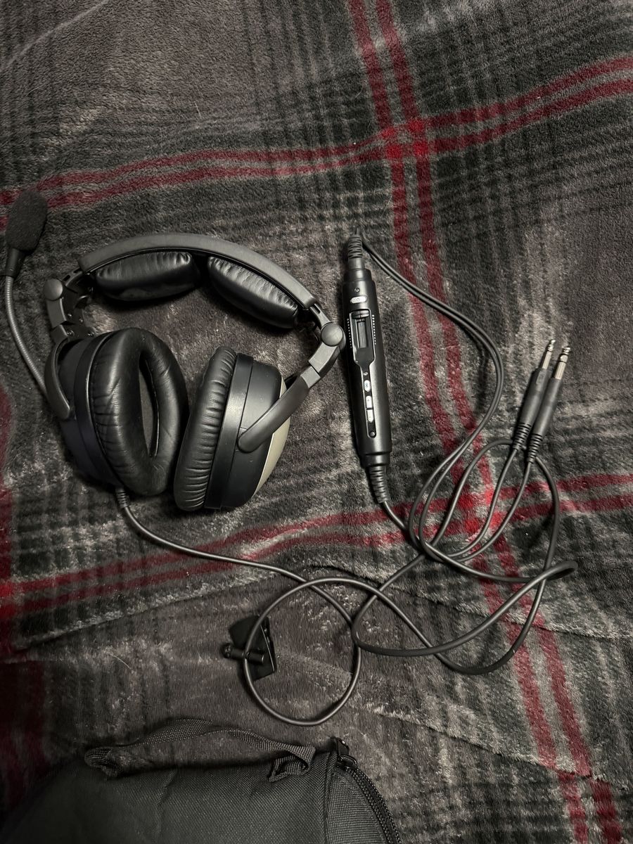 Lightspeed Sierra Aviation Headset