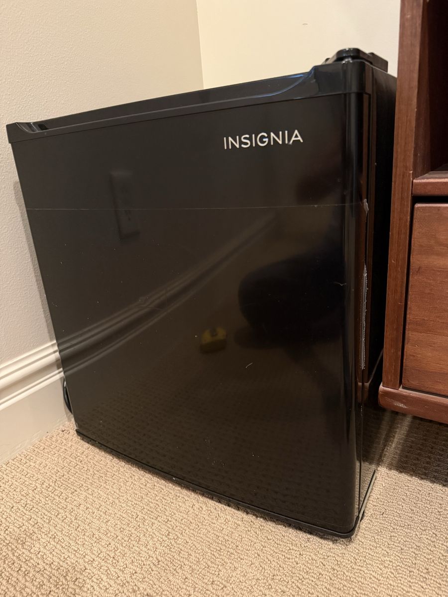 New Mini Fridge 