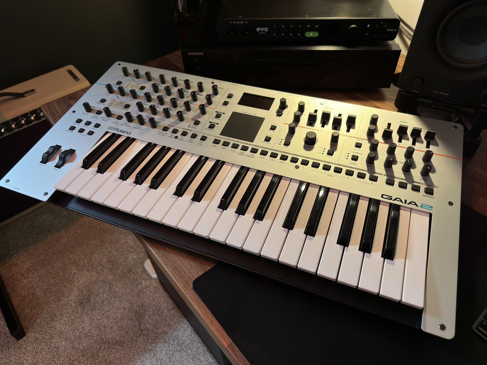 Roland GAIA 2 Synthesizer