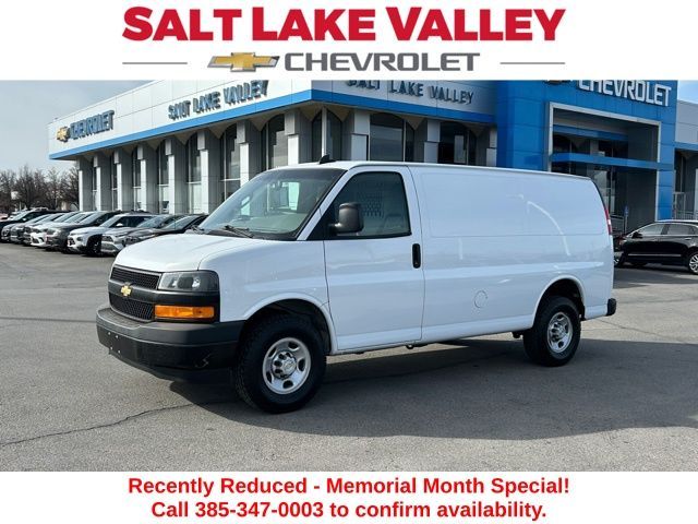 2022 Chevrolet Express 3500