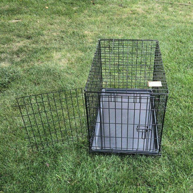 Medium 30" Metal Dog Cat Kennel Crate Cage Folds