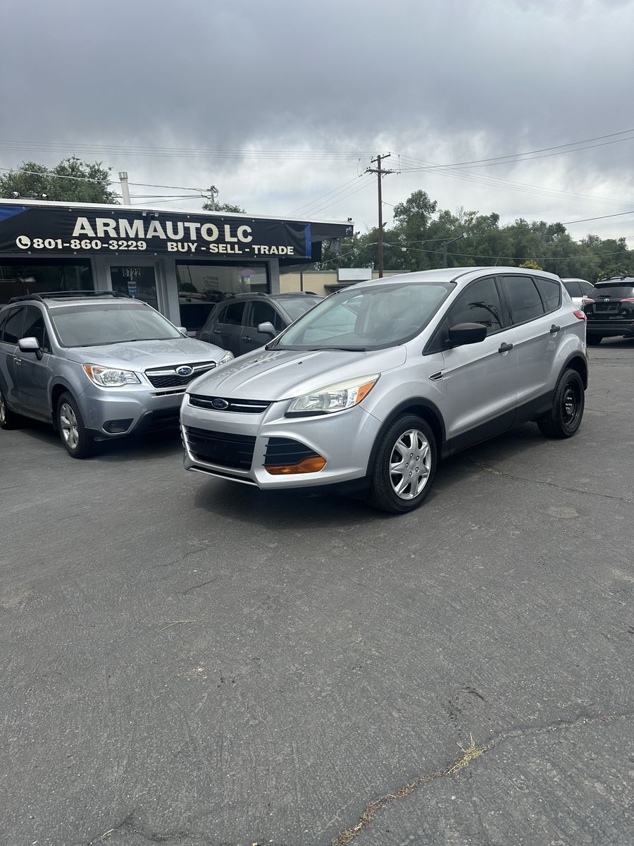 2015 Ford Escape S