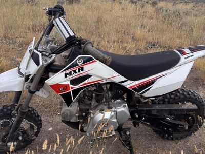Pitster Pro MXR 90 Dirt Bike - 4 Stroke Engine, Kick Start, Upgraded Rear Brake & Tire