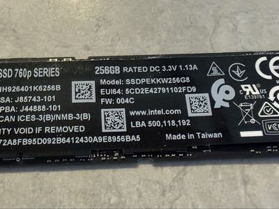 Intel SSD 760p Series 256GB NVMe M.2 Solid State Drive