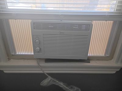 6 Midea 5,000 BTU Window Air Conditioner a discount rate for brand new!!!!!