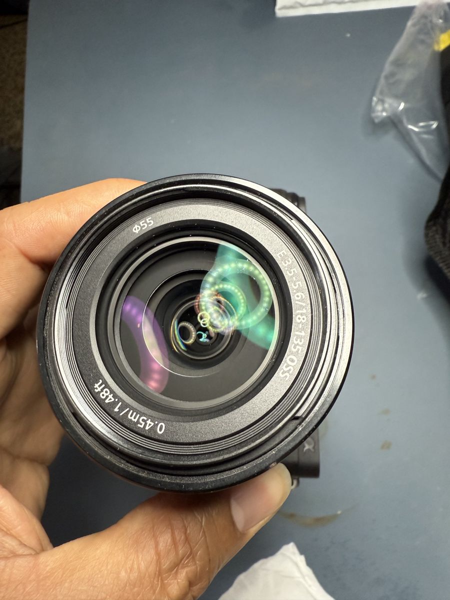 Sony A7 iii 725$, E 18-135mm 425$