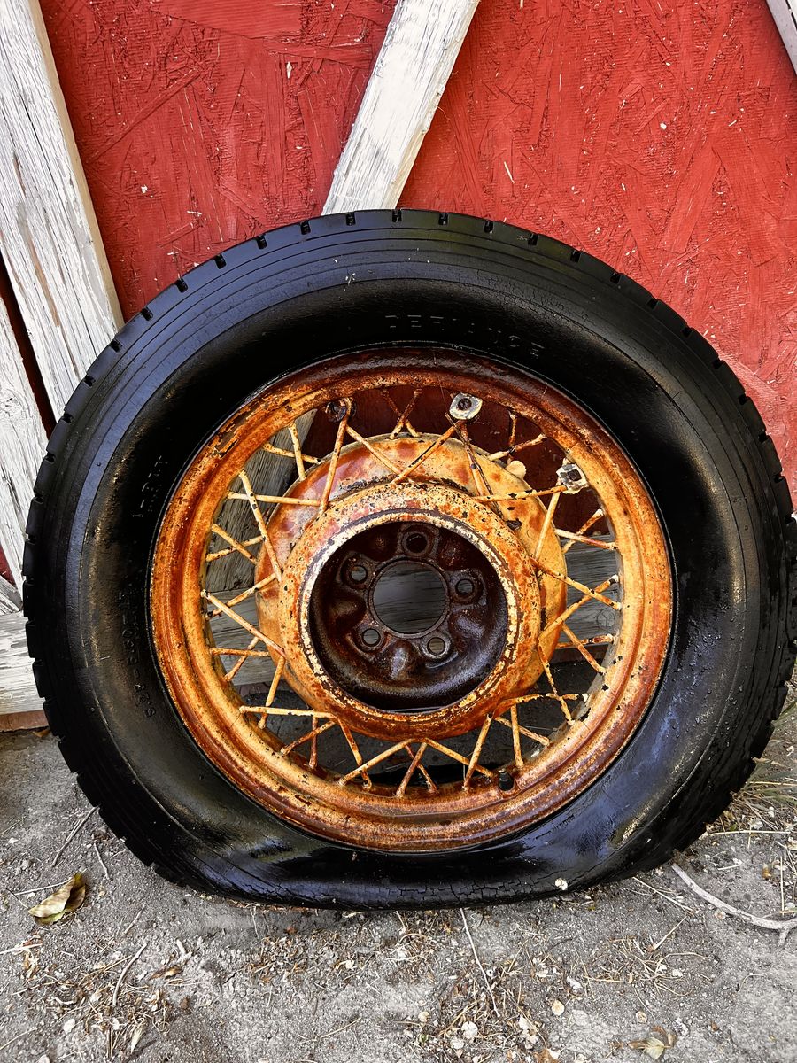 1929 Wheels Yard Garage Art!