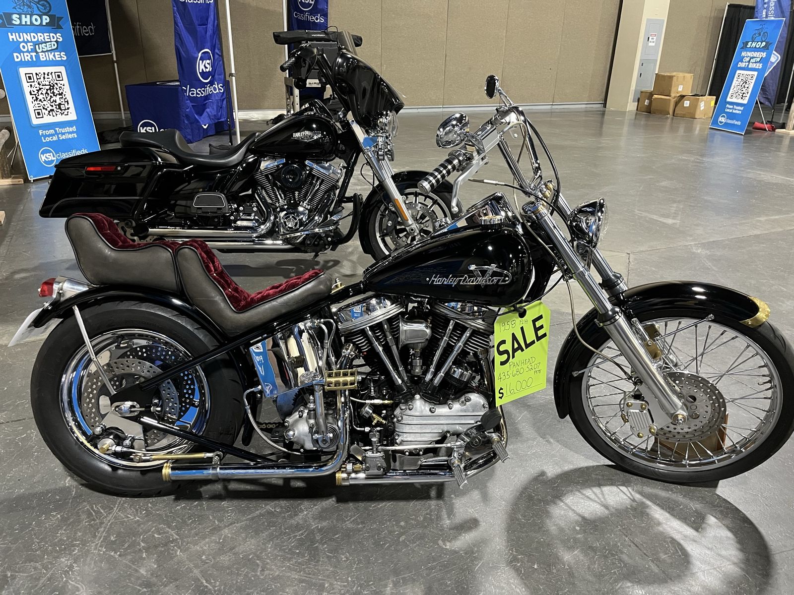 1958 HARLEY-DAVIDSON PANHEAD