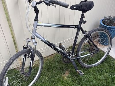 Giant Sedona Bike