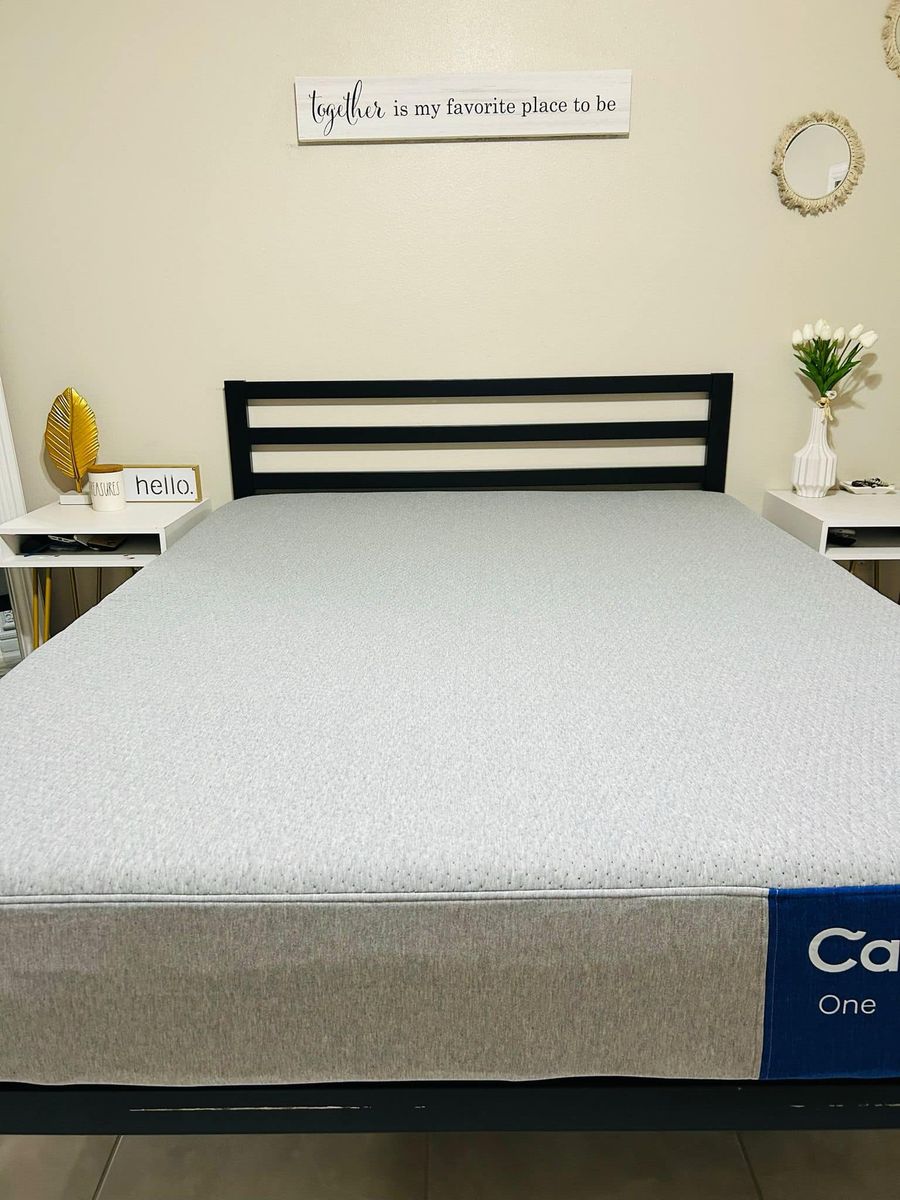 Queen Mattress, Casper One, Excellent Condition, Like New!