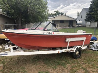 1974 Seaswirl Boat w/ 1976 115 HP Evinrude