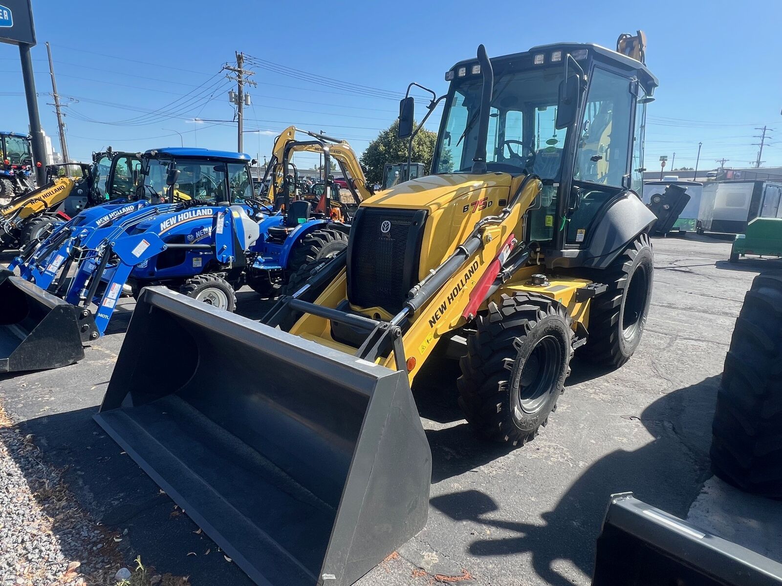 New Holland B75 Backhoe Loader