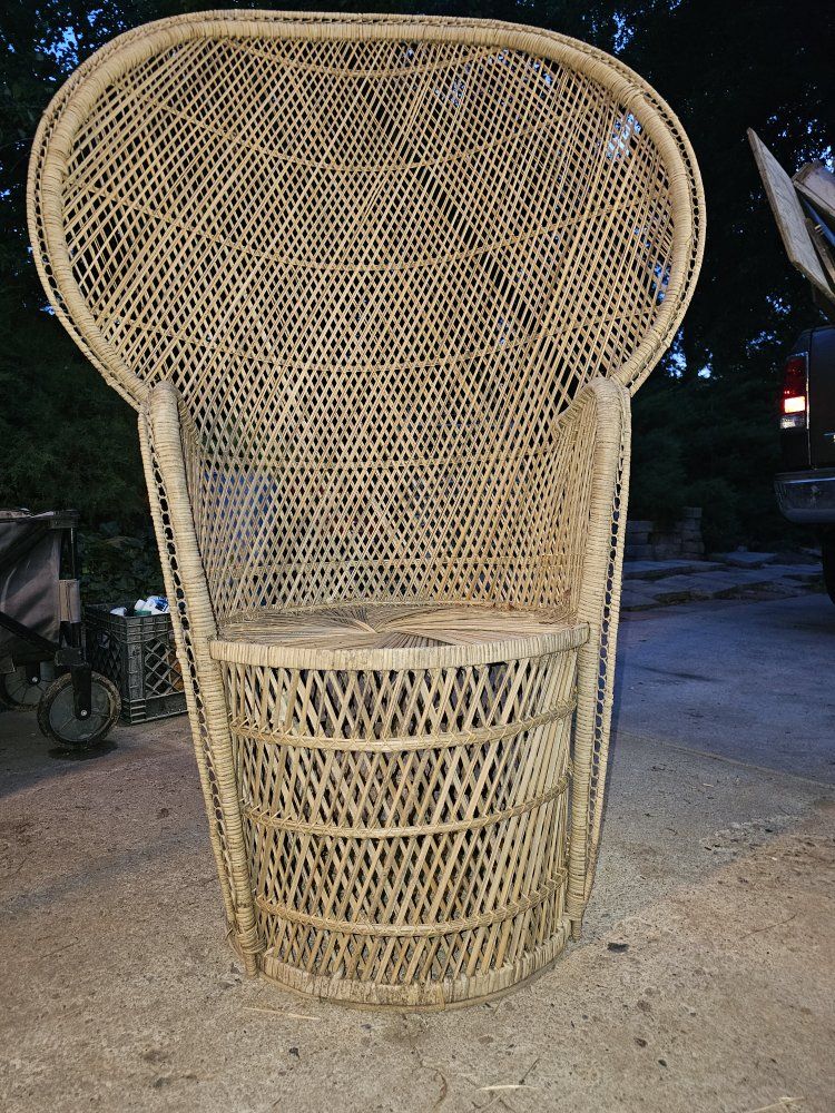 Main image 3