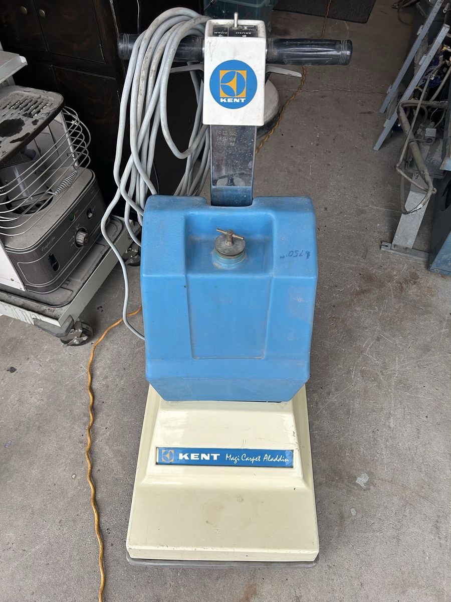 Vintage Model KS-14 Kent Magi Carpet Aladdin Commercial Carpet Cleaner