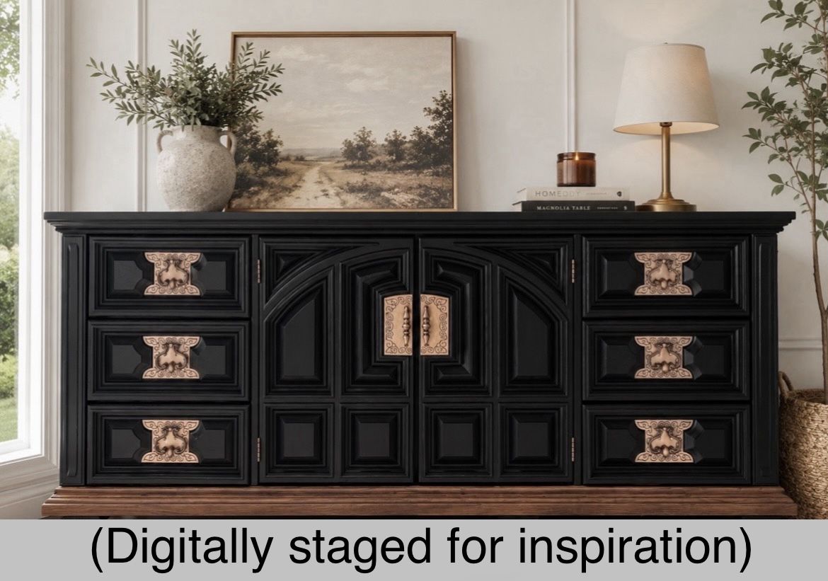 Beautiful 9-drawer dresser