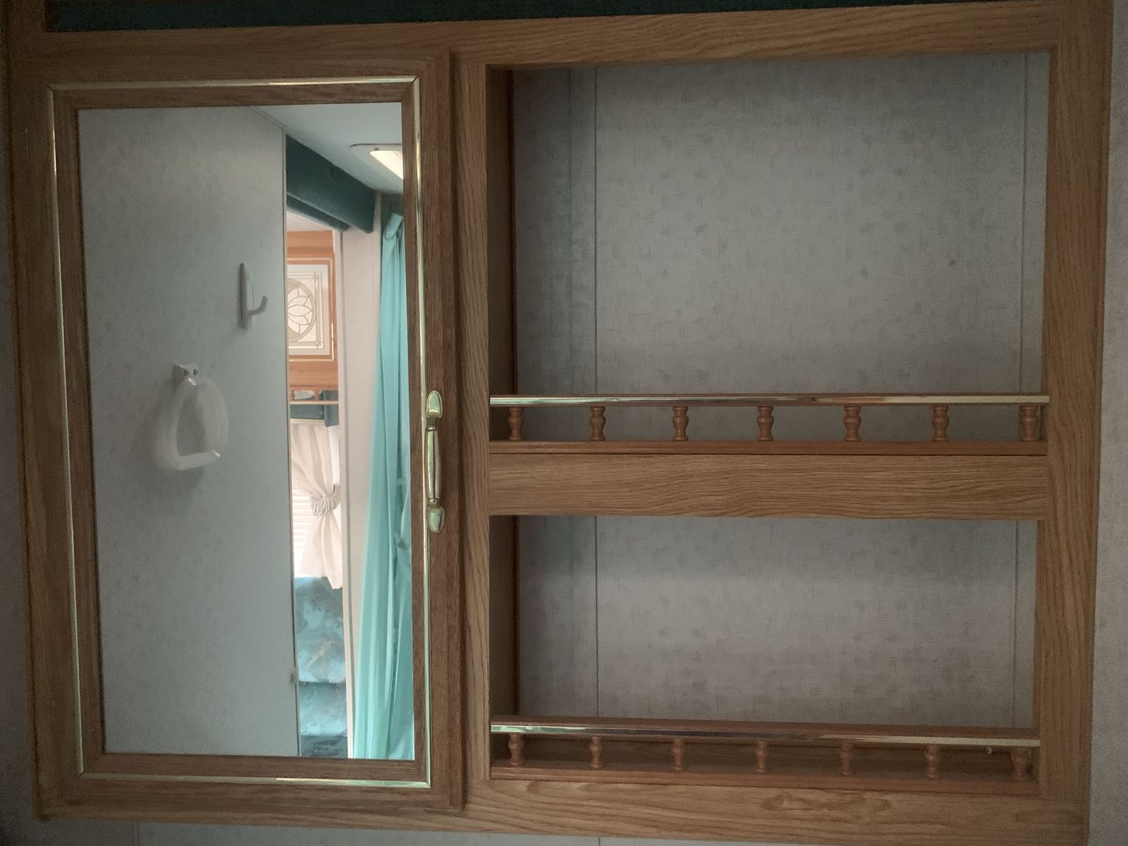Main image 12