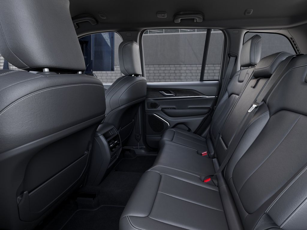 Main image 12