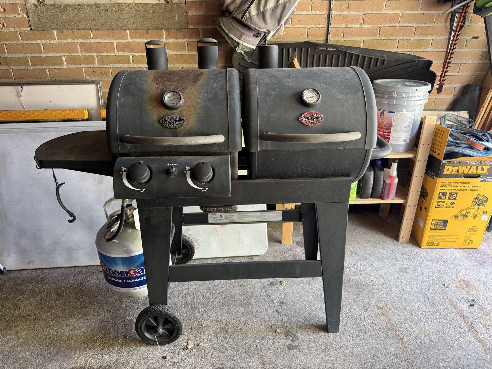 Char-Griller Dual Function Gas and Charcoal Combo Grill & Smoker