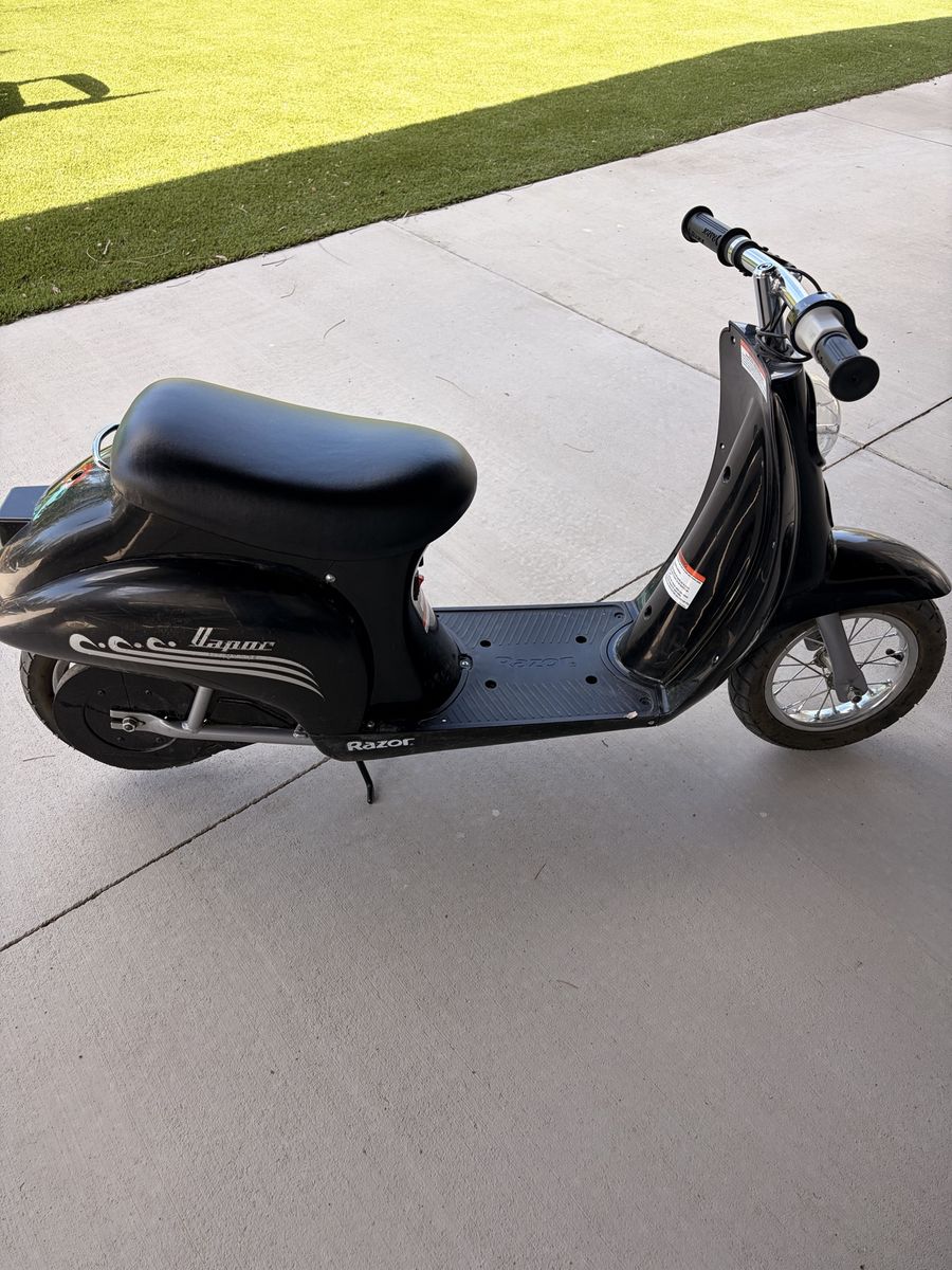 Razor Vapor Electric Scooter - Black, Classic Moped Style