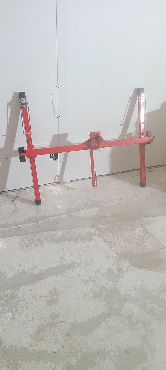 150 LB. Drywall panel hoist
