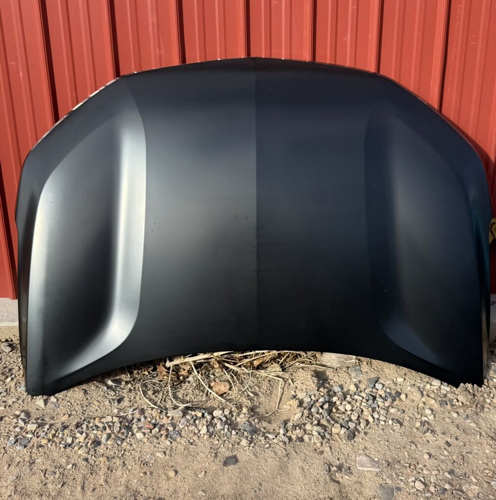 New 24-26 Chevrolet Trax Primered Hood