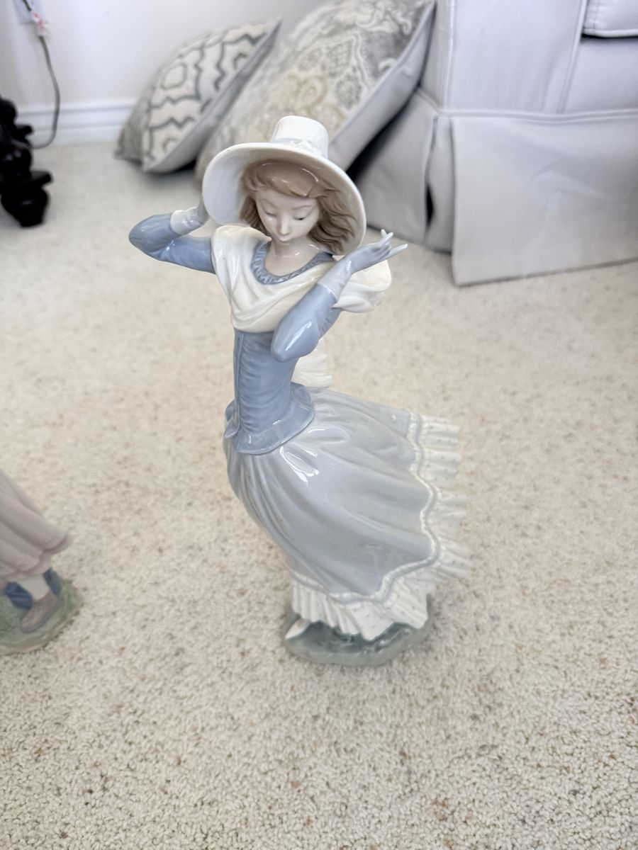 Main image 7