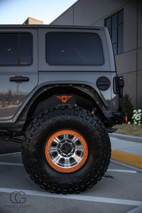 Main image 12