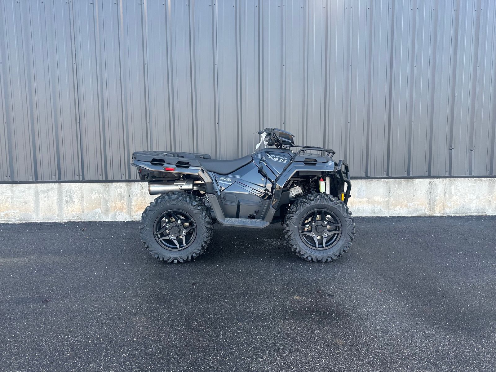 2026 Polaris Sportsman 570 Trail Onyx Black - P184