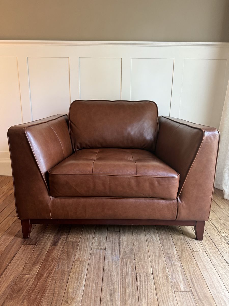 Oversized Genuine Leather Lounge Chair Cognac Brown