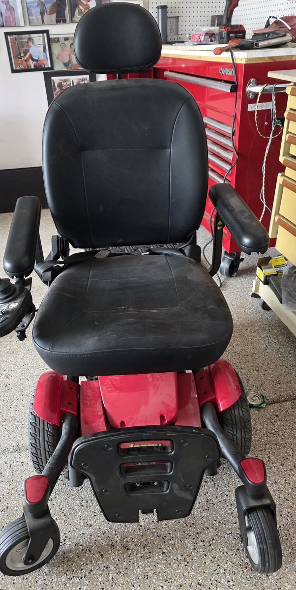Pride Electric Wheel Chair, Red, Excellent condition, used one month